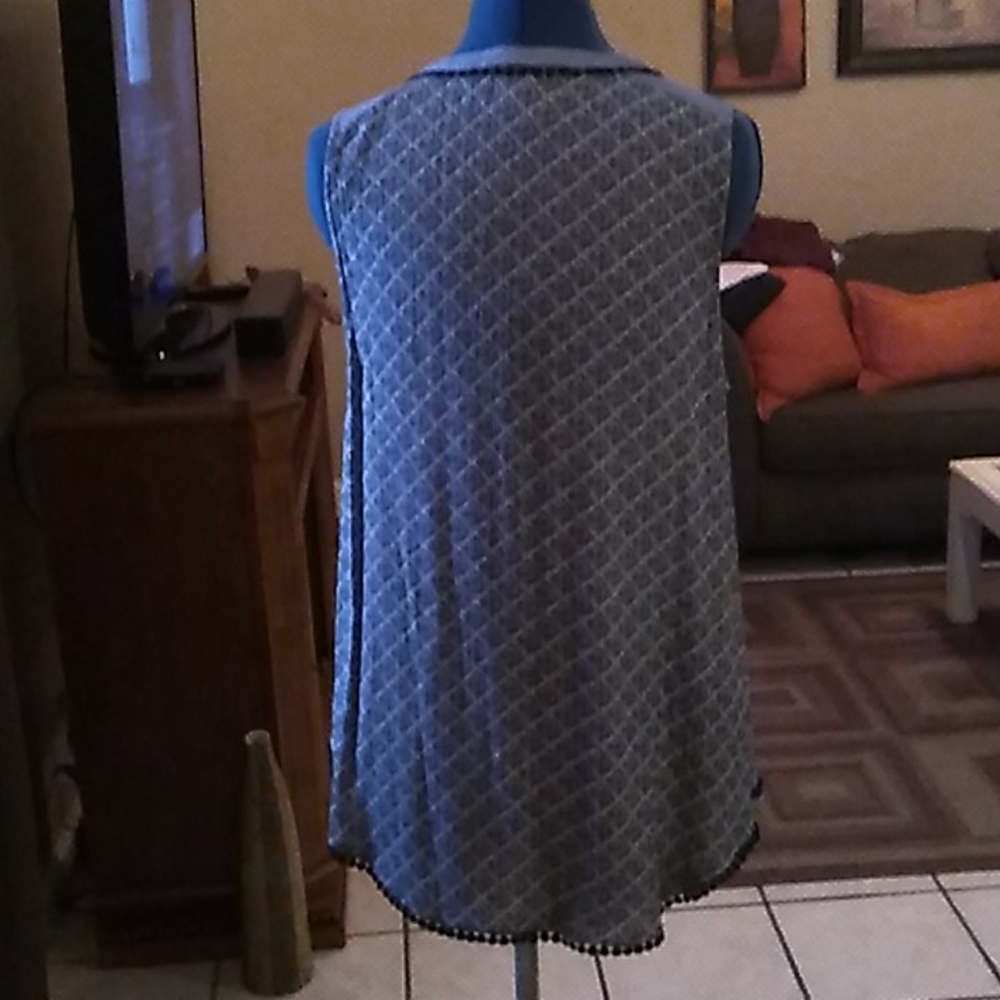 Short - Picture 2 of 2